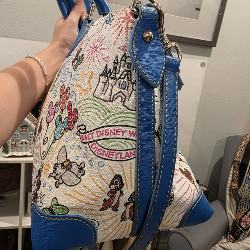 Dooney & Bourke Satchel - Disney Parks Collection - HIGHLY COLLECTIBLE!!! - Picture 10 of 11